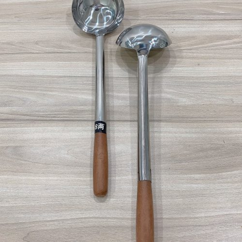 Vá thợ inox cán gỗ #6 186331 (φ12cm – dài 44cm)