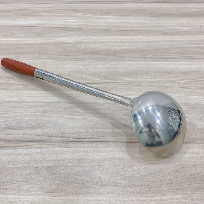 Vá thợ inox cán gỗ #10 186333 (φ14cm – dài 50cm)