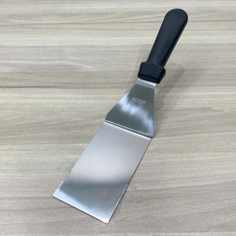 Xúc bánh pizza 905P